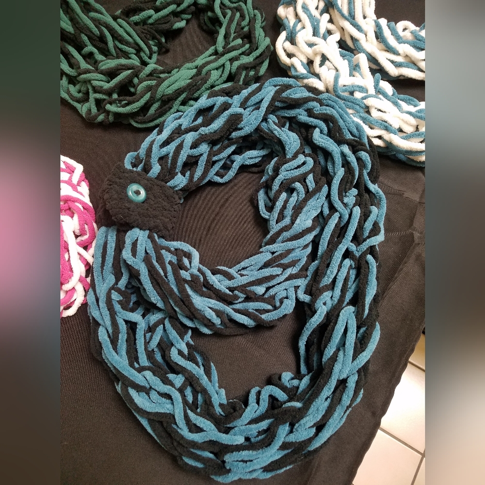 NEW- Handmade Infinity Scarves with Crocheted Button Cuff - Picture 5 of 11